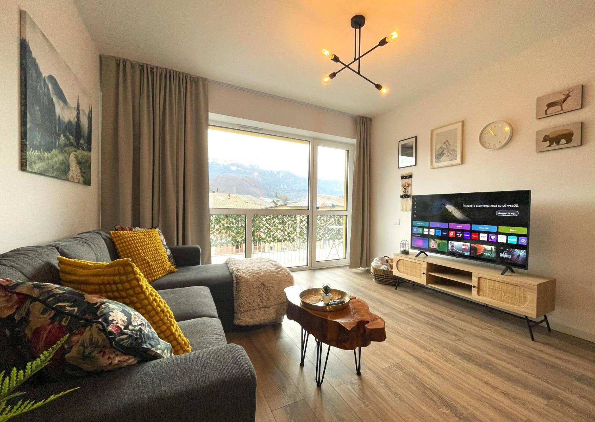 Rosewood Boutique Apartment Sinaia Esterno foto